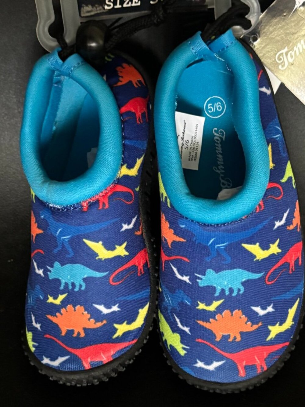 Tommy Bahama Kids Dinosaur Water Shoes Swim Shoes Blue Size 5/6 NWT